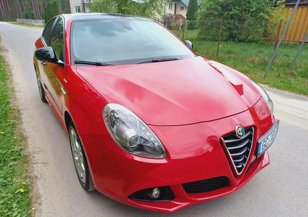 Alfa Romeo Giulietta cena 49700 przebieg: 100000, rok produkcji 2015 z Tuchola małe 466